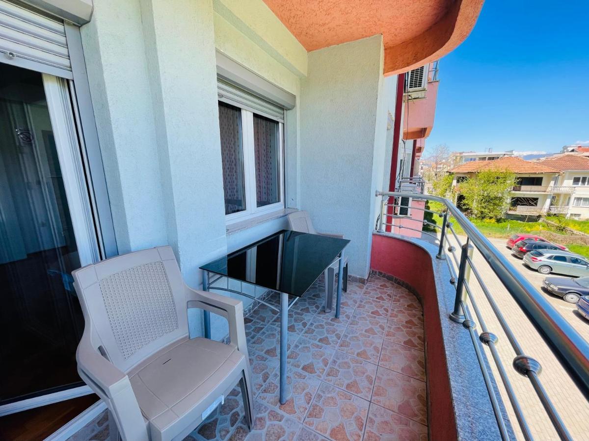 Front Beach Exclusive Apartments Struga Luaran gambar