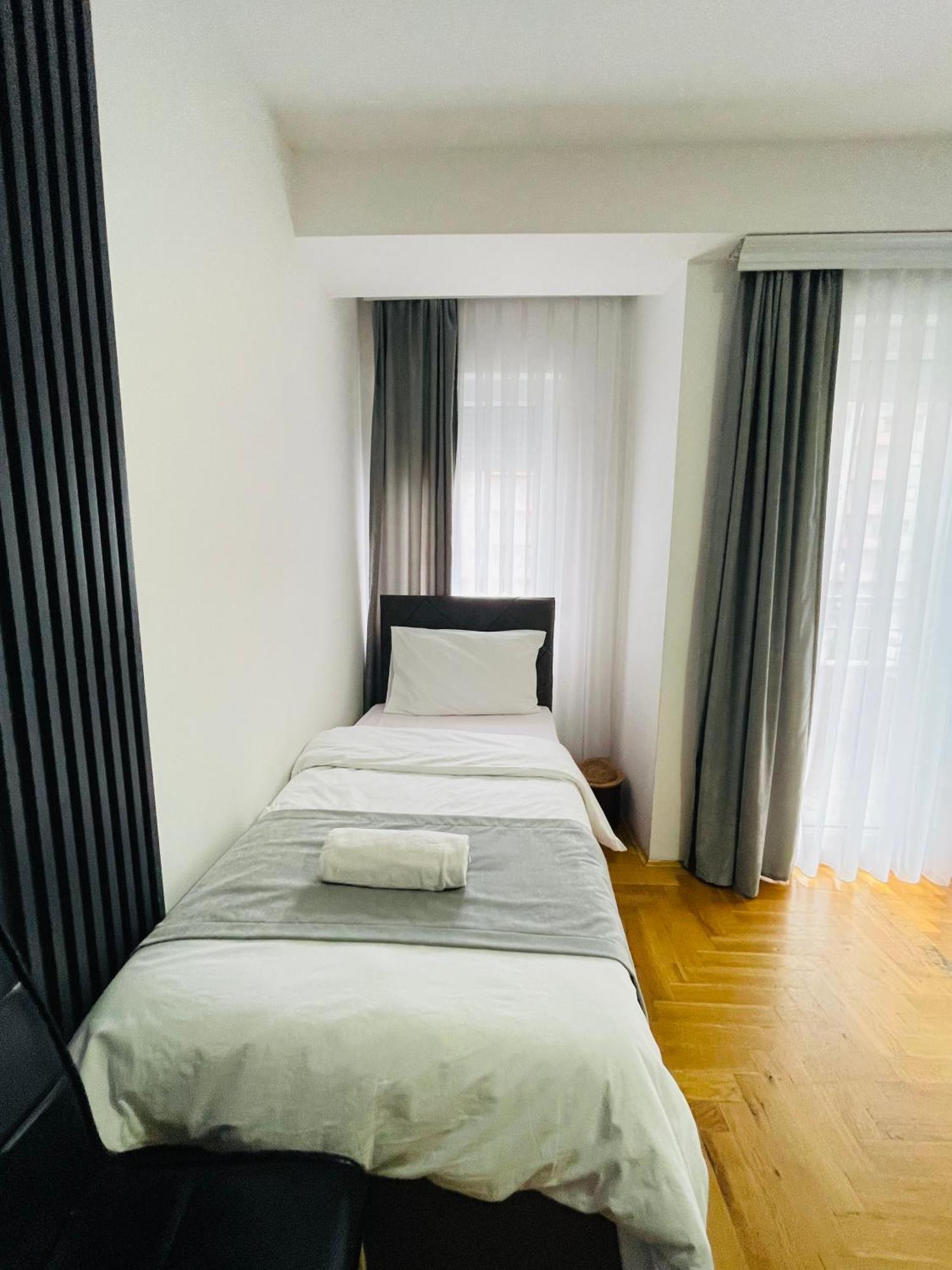 Front Beach Exclusive Apartments Struga Luaran gambar