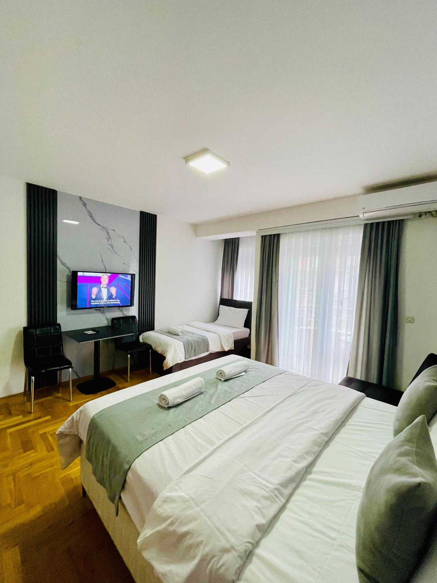 Front Beach Exclusive Apartments Struga Luaran gambar